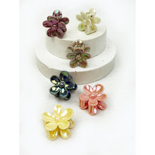 Load image into Gallery viewer, Mini Sparkling Flower Hair Claw Set