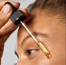 Load image into Gallery viewer, Hydrating Dermaplane Oil