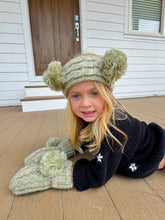 Load image into Gallery viewer, KIDS 🧸 Multi-tone Double Pom Fashion Headband