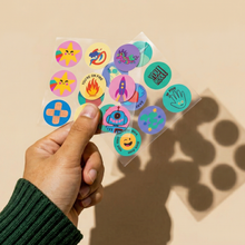 Load image into Gallery viewer, Kids Mosquito Repellent Patches | Fresh &amp; Herbal | 90 Pack
