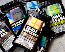 Load image into Gallery viewer, Apple and Maple Bourbon Soy Wax Melt | Snap Bar
