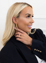 Load image into Gallery viewer, LILY EARRINGS
