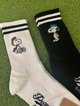 Load image into Gallery viewer, Peanuts Variety Snoopy 2Line Crew Ankle Socks
