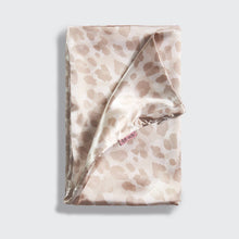 Load image into Gallery viewer, Satin Pillowcase - Leopard
