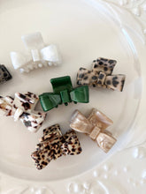 Load image into Gallery viewer, Mini Bowtie Assorted Hair Claws
