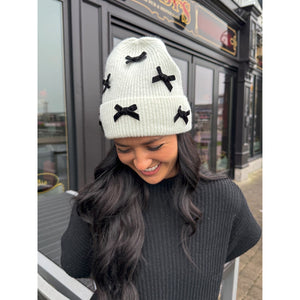 Mini Velvet Bow Cuff C.C Beanie - Ivory/Black