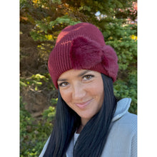 Load image into Gallery viewer, Faux Fur Ribbon C.C Beanie - Burgundy
