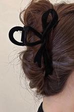 Load image into Gallery viewer, Bow Knot Velvet Large Hair Clip
