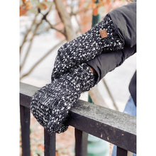 Load image into Gallery viewer, Popcorn Knit Mittens - Melange Grey
