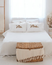 Load image into Gallery viewer, Mr &amp; Mrs Pillowcases
